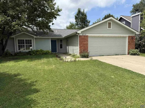 2717 Wildflower Drive, Lawrence, KS 66046