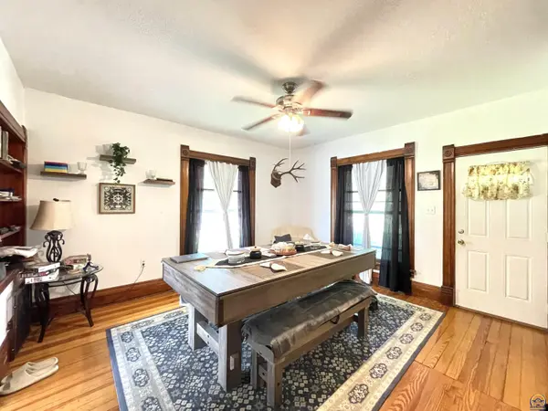 609 Frazier ST, Valley Falls, KS 66088