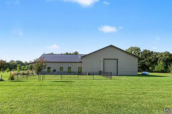 2209 SW Glick RD, Topeka, KS 66614