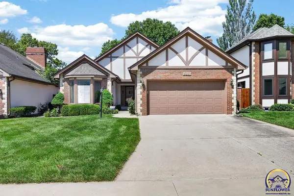 2327 SW Brookhaven LN ##7, Topeka, KS 66614