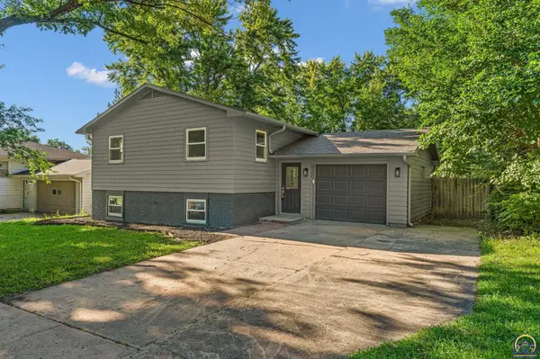 5132 SW 33rd ST, Topeka, KS 66614