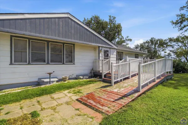 13250 SW 109th St, Harveyville, KS 66431