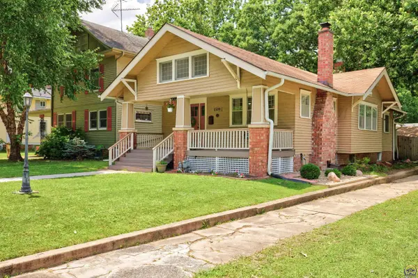 1501 SW Plass AVE, Topeka, KS 66604