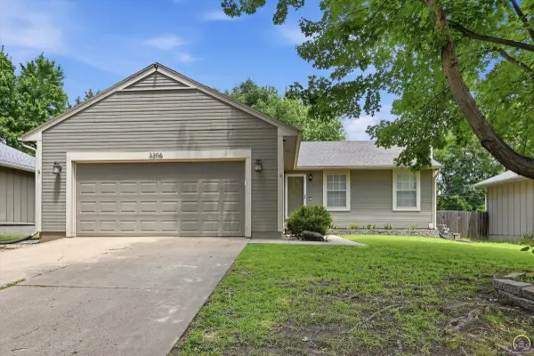 3206 SW 35th TER, Topeka, KS 66614