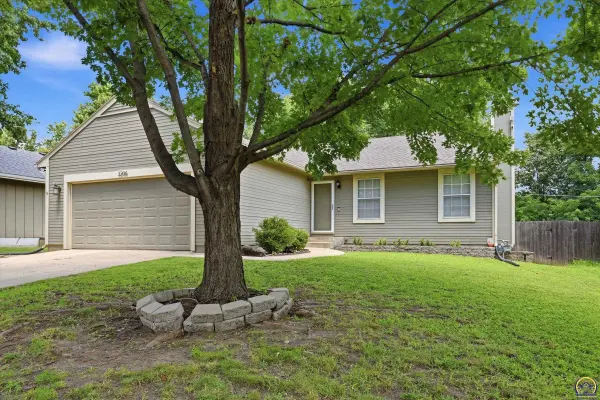 3206 SW 35th TER, Topeka, KS 66614