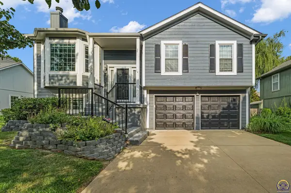 1073 N Logan ST, Olathe, KS 66061