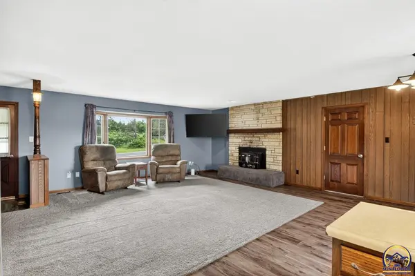 449 NW 58th St, Topeka, KS 66617