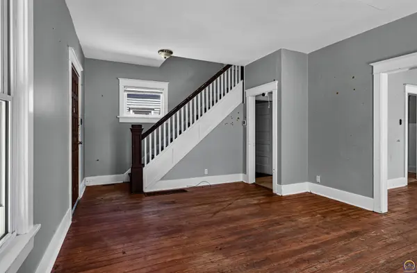 1816 SW Lincoln ST, Topeka, KS 66604