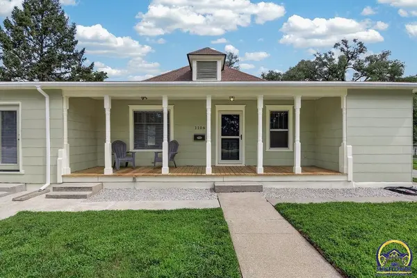 1106 Kansas St, Leavenworth, KS 66048