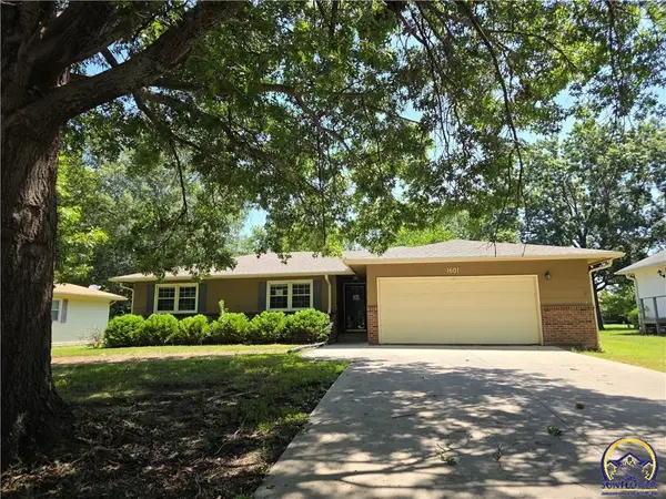 1601 S Maple ST, Ottawa, KS 66067
