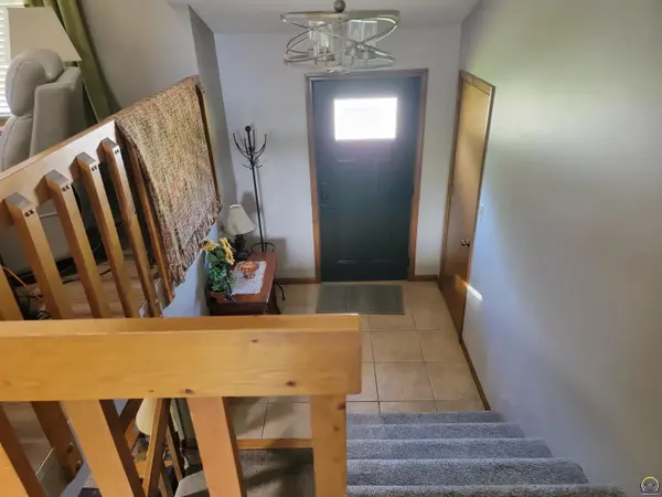 2932 Sonora Dr, Emporia, KS 66801-4964