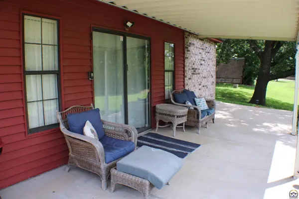 6257 West Lake RD, Ozawkie, KS 66070