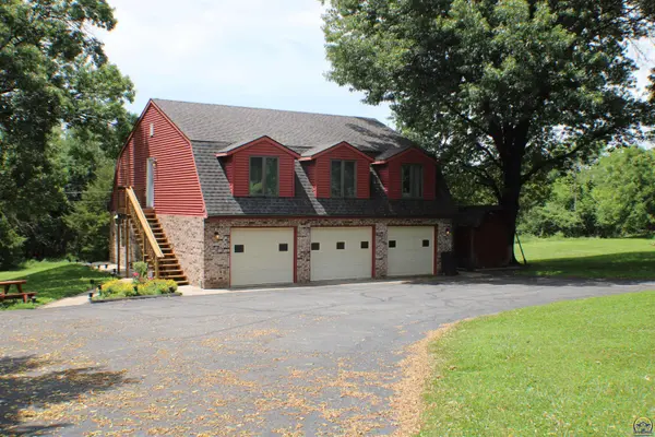 6257 West Lake RD, Ozawkie, KS 66070