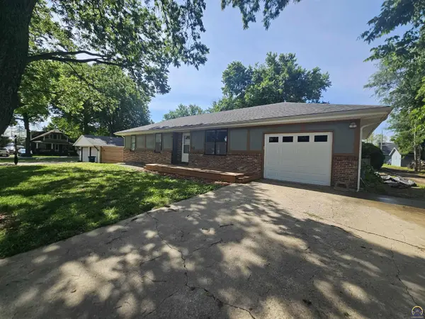 209 E 5th ST,  Overbrook,  KS 66524