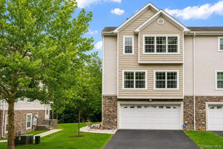 20 Peter Turner RD, Monroe, NY 10950