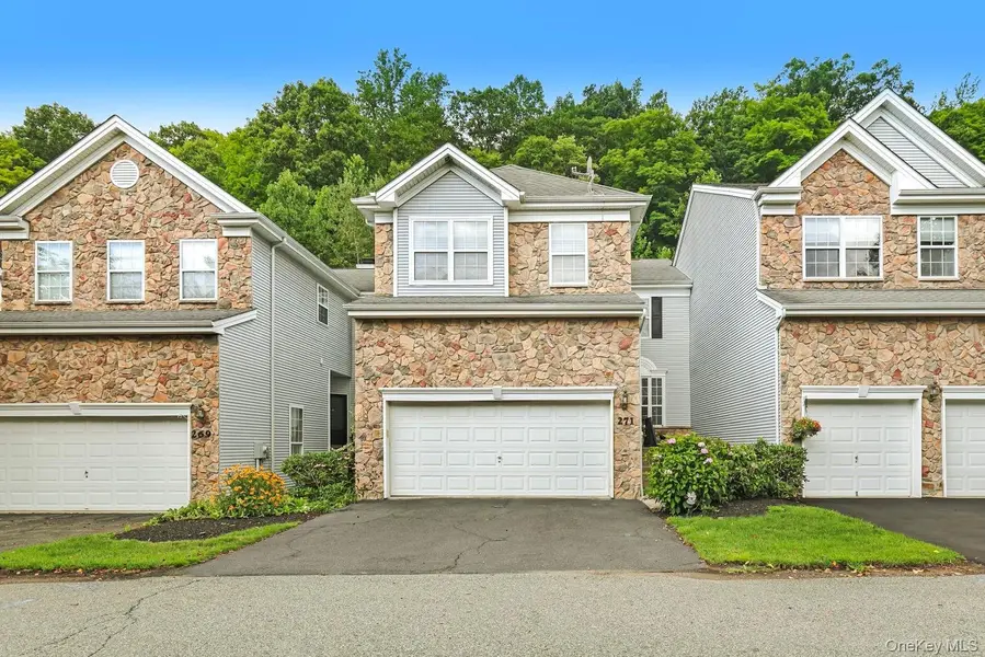 271 Woodlands DR, Tuxedo Park, NY 10987