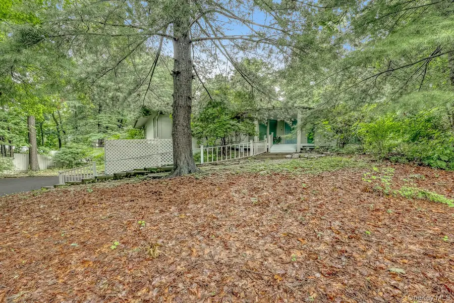 49 Halley DR, Pomona, NY 10970
