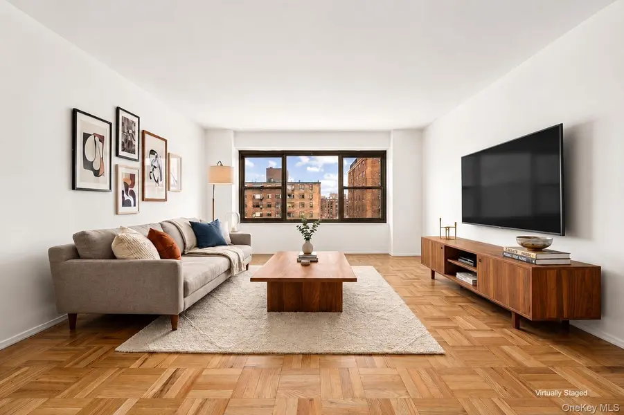 21-36 33rd RD #12B, Astoria, NY 11106