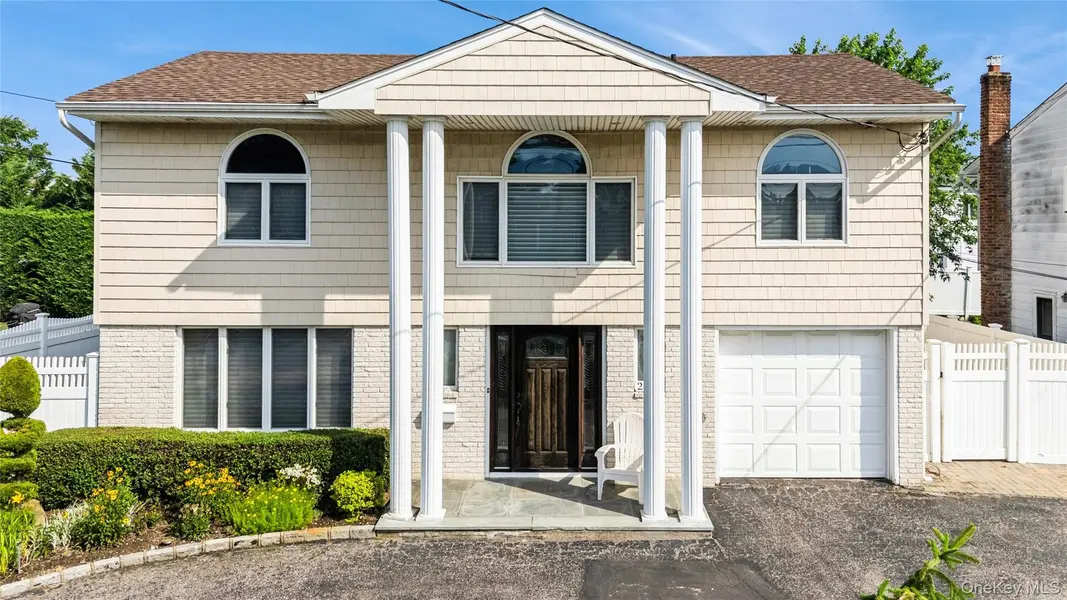 2687 Karen ST, Bellmore, NY 11710