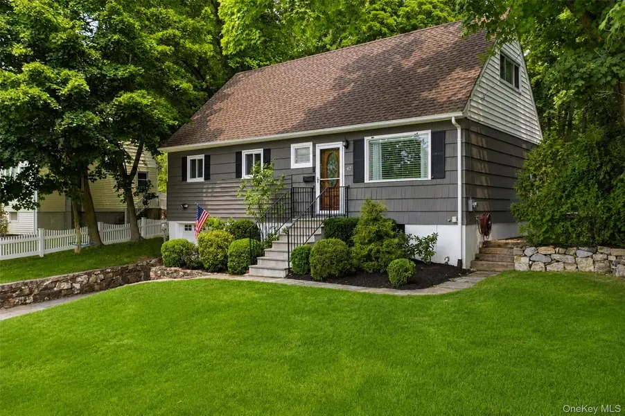 42 Pershing AVE, Ossining, NY 10562