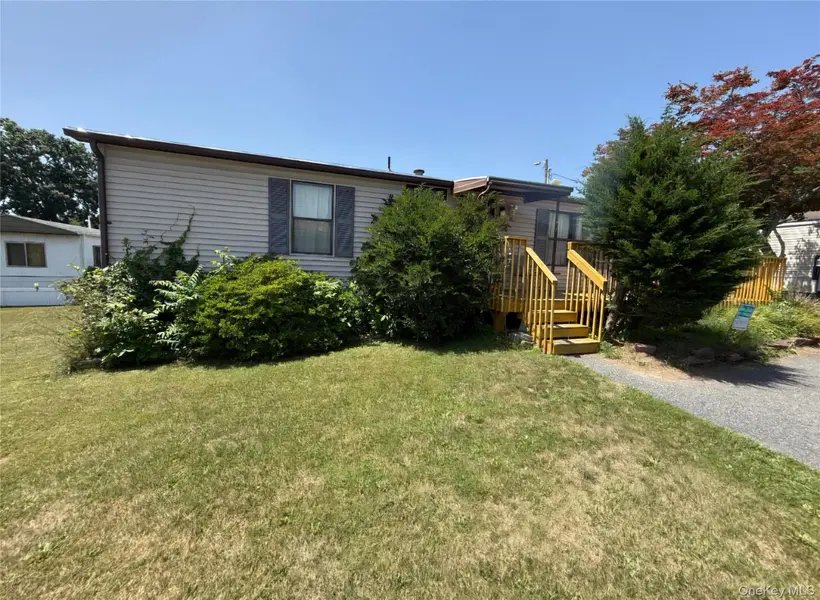 18 Square Hill RD #80, New Windsor, NY 12553