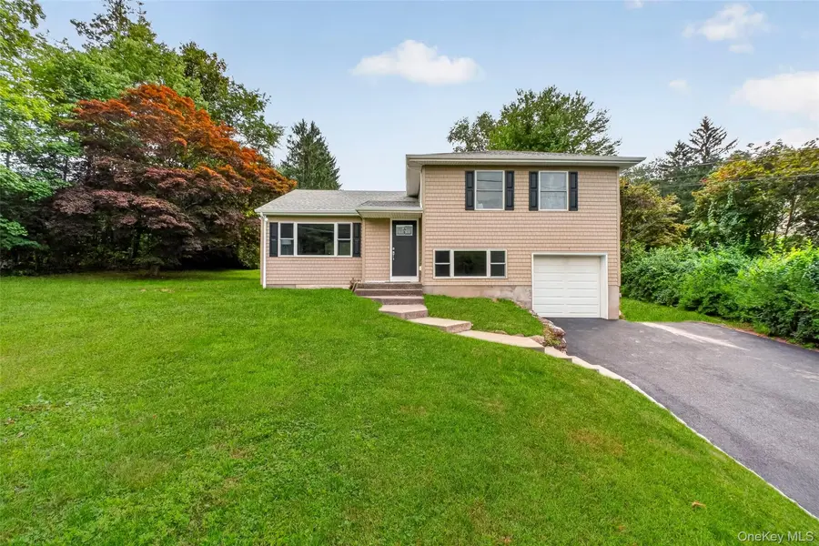2536 Ridge ST, Yorktown Heights, NY 10598