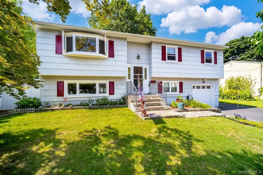 26 Heaney DR, Beacon, NY 12508