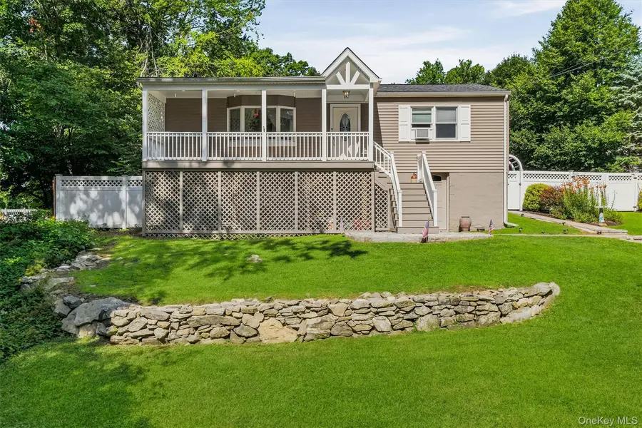 153 Kent Shore DR, Carmel, NY 10512