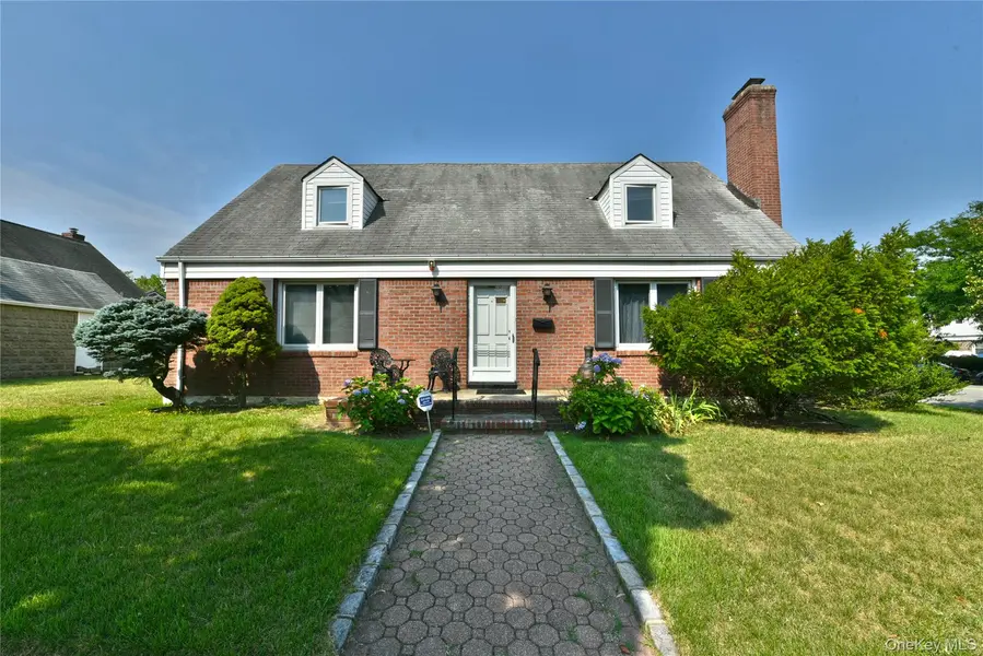 18418 69th AVE, Fresh Meadows, NY 11365