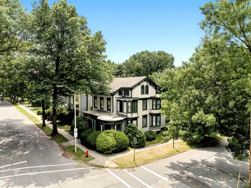 112 Academy ST, Poughkeepsie, NY 12601