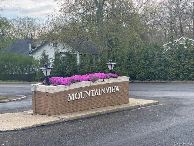 493 Sierra Vista LN, Valley Cottage, NY 10989