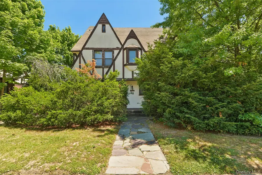 38 Cedarhurst AVE, Cedarhurst, NY 11516