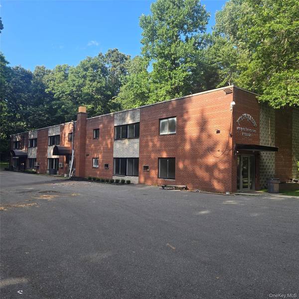 82 Highview RD, Suffern, NY 10901