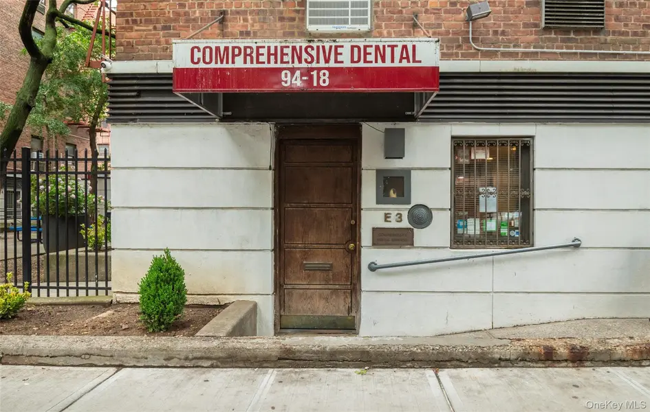 94-18 59th AVE #E3, Elmhurst, NY 11373