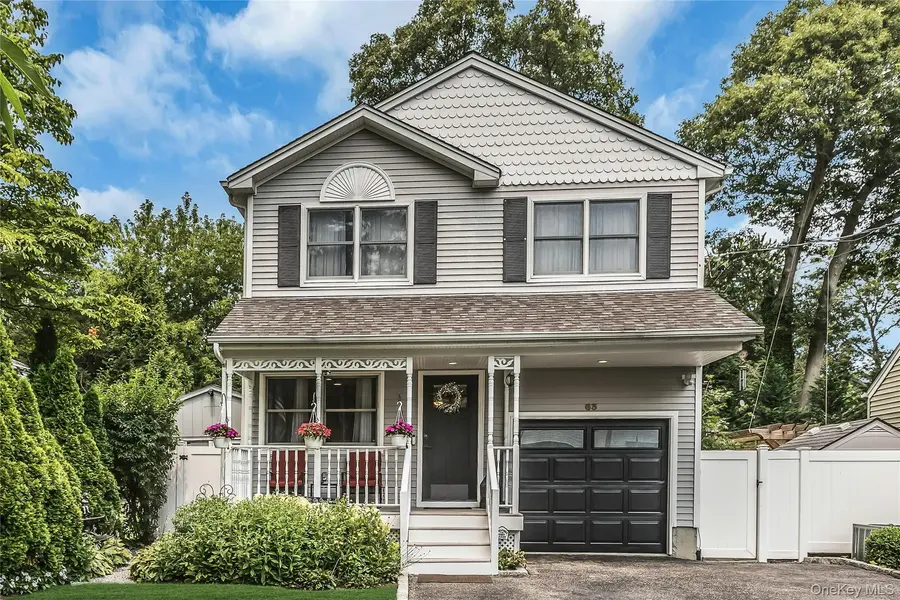 63 Teed ST, South Huntington, NY 11746