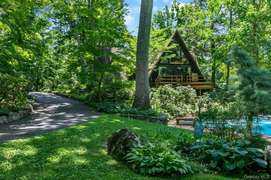 1750 Baptist Church RD, Yorktown Heights, NY 10598