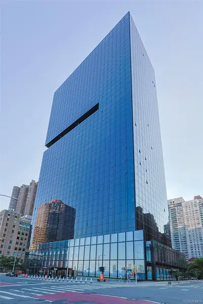 685 1st AVE #31F, New York (manhattan), NY 10016
