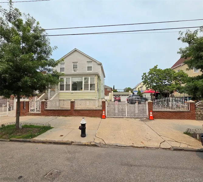 2241 Haviland AVE, Bronx, NY 10462