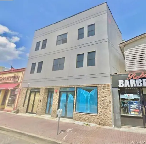87-89 S Main ST, Freeport, NY 11520