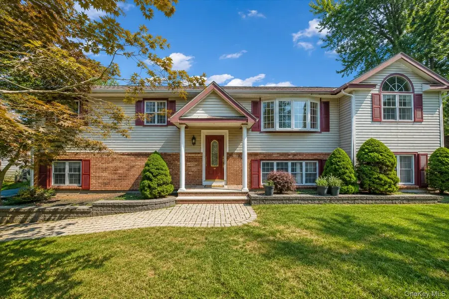 7 Briarwood AVE, Monroe, NY 10950