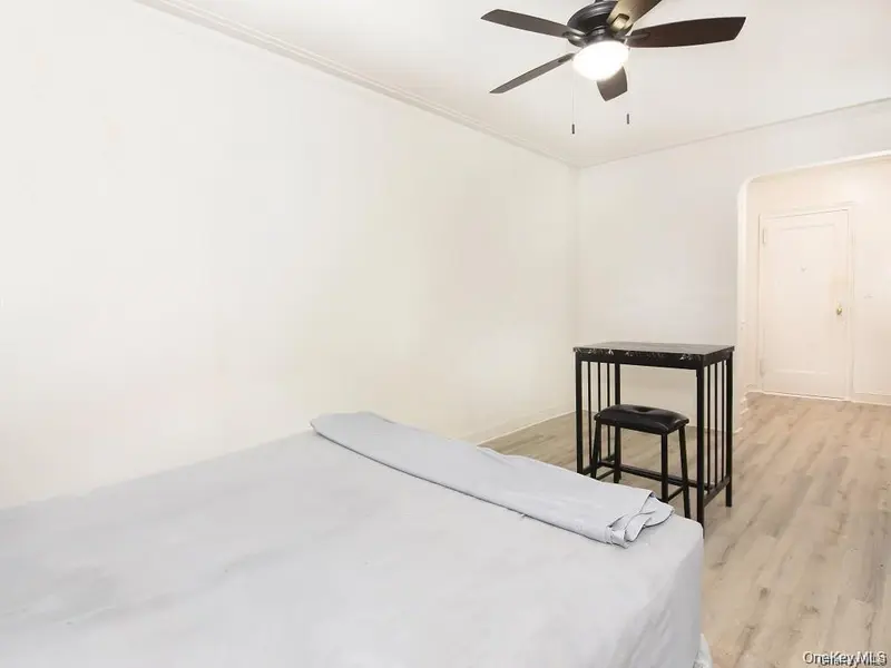 2191 Bolton St #3E, Bronx, NY 10462