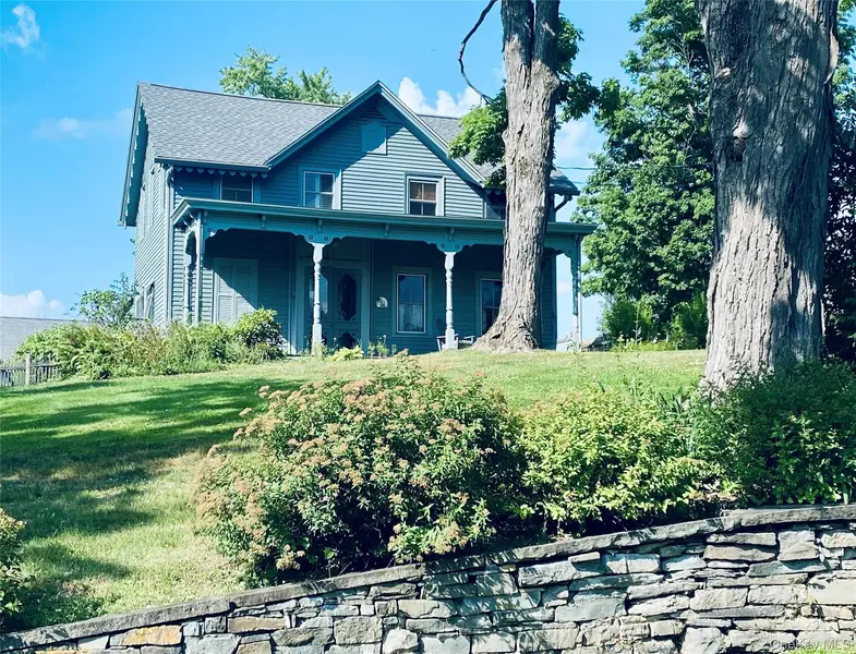 40 Young America RD, Germantown, NY 12526