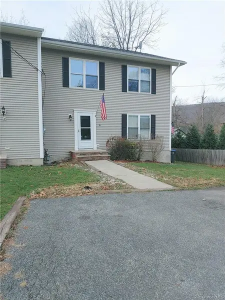 3 Teneyck AVE #B, Greenwood Lake, NY 10925