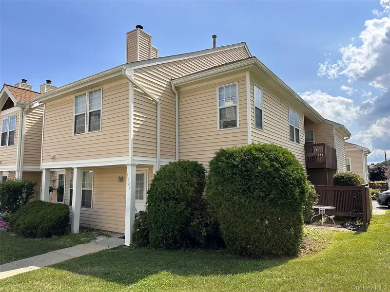 2522 Whispering HLS, Chester, NY 10918