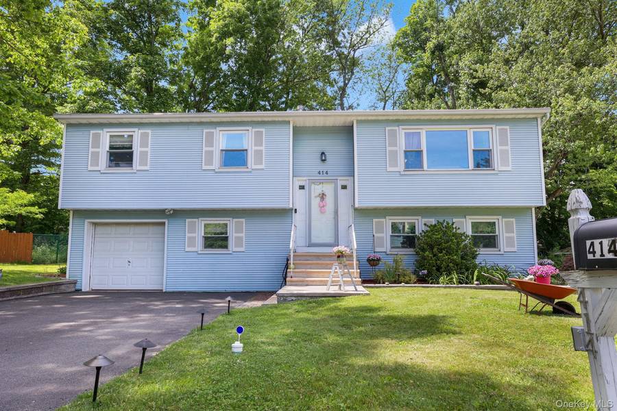 414 Philo ST, New Windsor, NY 12553