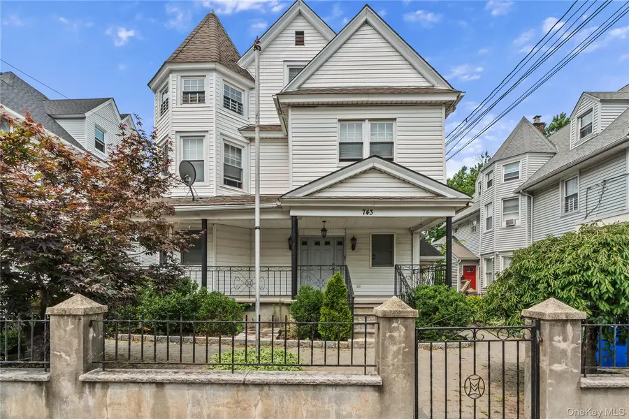 743 Palisade AVE, Yonkers, NY 10703
