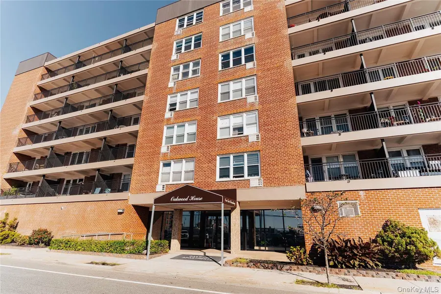 1 East Broadway #4B, Long Beach, NY 11561