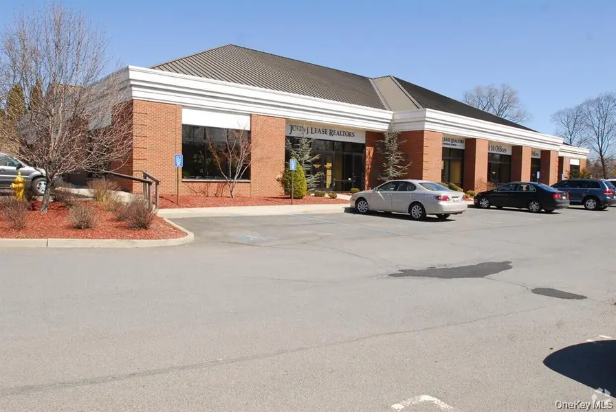 5020 US ROUTE 9W, Newburgh, NY 12550