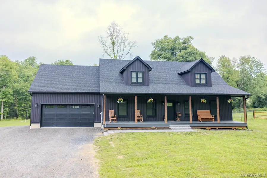 843 S Plank RD, Slate Hill, NY 10973