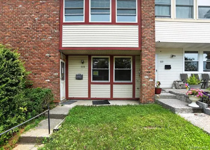 115 Rolling WAY, Peekskill, NY 10566